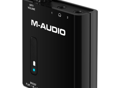 M-AUDIO Bass Traveler Portable Headphone Amplifier with Dual Outputs and 2-Level Boost